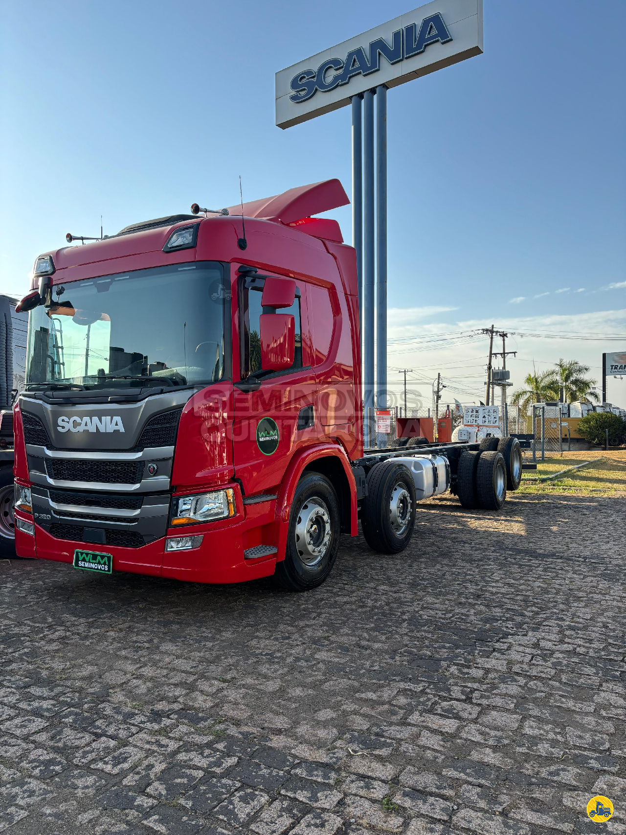 CAMINHAO SCANIA SCANIA P320 Baú Térmico BiTruck 8x2 Seminovos Quinta Roda WLM SUMARE SÃO PAULO SP